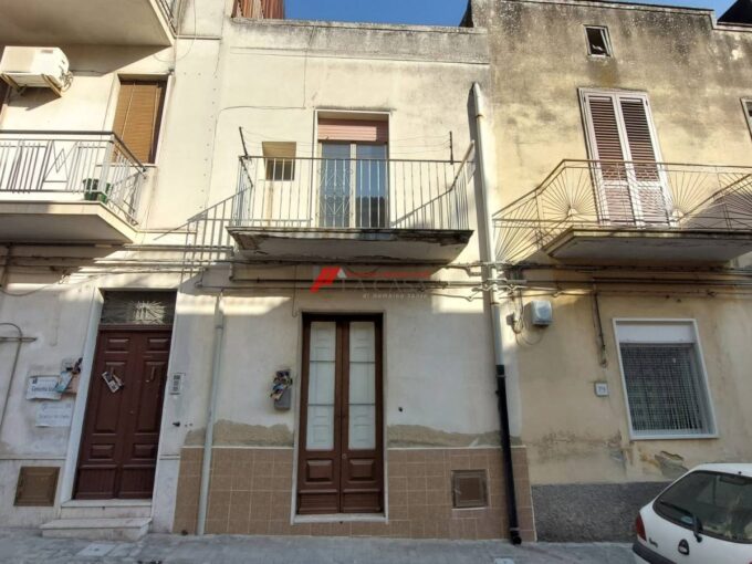 Palazzina, Via Socrate, Grammichele